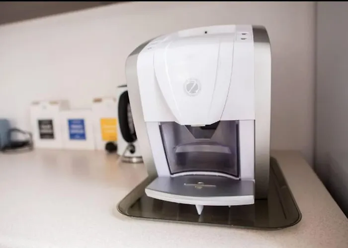 Free Parking Space, 2 Bed Room, Short Walk To Brosundet * Ålesund